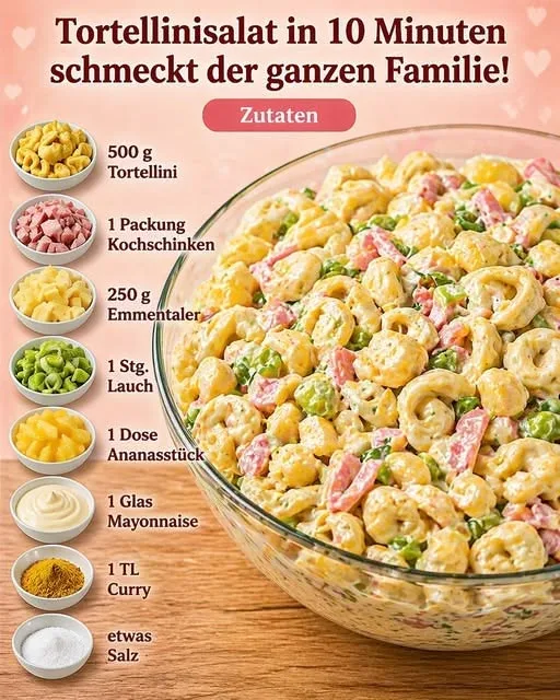 Eine große Glasschüssel gefüllt mit Tortellini-Salat neben kleinen Schälchen mit den Zutaten.